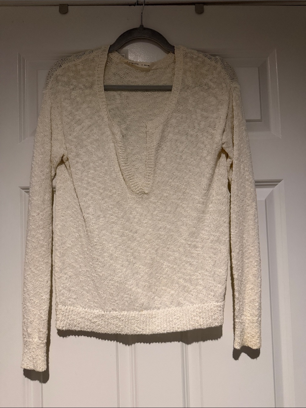 Athleta Ivory V-Neck Lightweight Knit Sweater